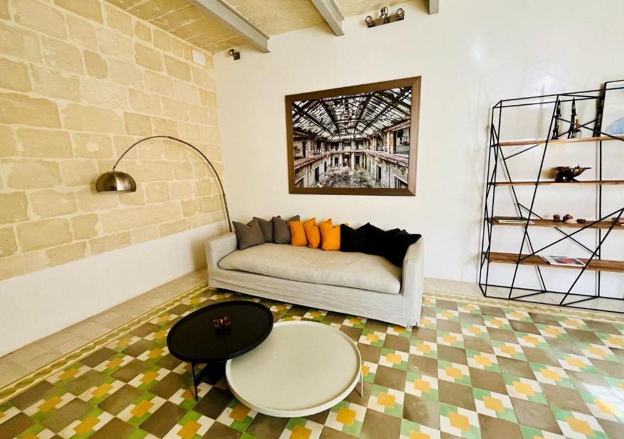 Deluxe One Bedroom Apartment 10 Meters From Valletta Center Extérieur photo