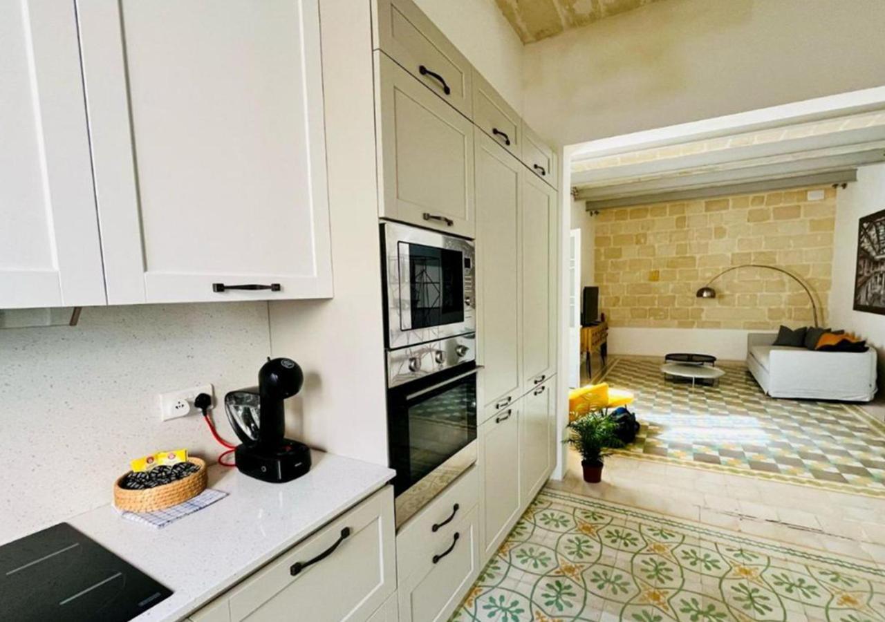 Deluxe One Bedroom Apartment 10 Meters From Valletta Center Extérieur photo