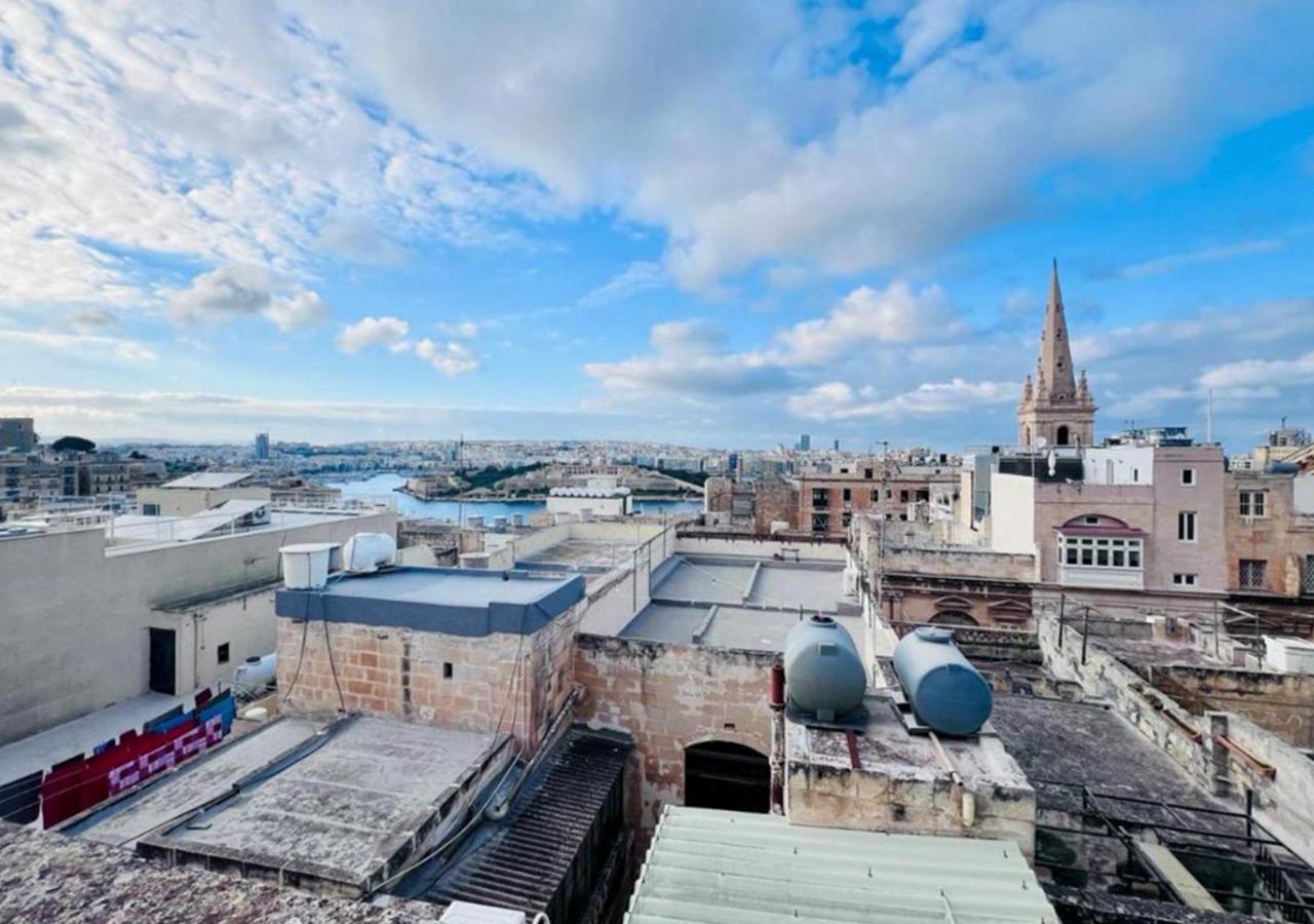 Deluxe One Bedroom Apartment 10 Meters From Valletta Center Extérieur photo